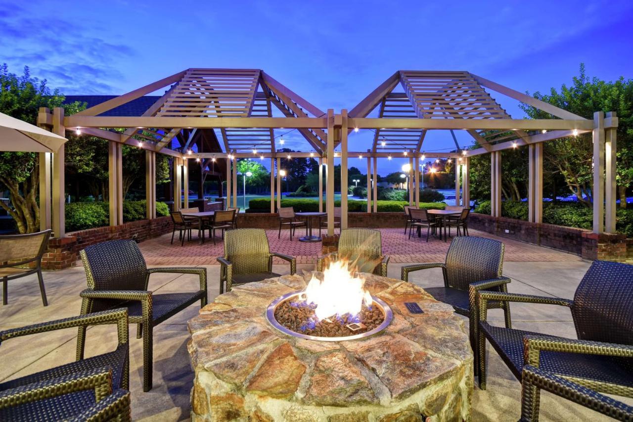 Embassy Suites Greenville Golf Resort & Conference Center Exterior foto