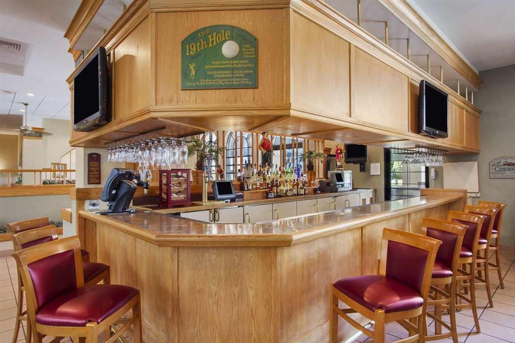 Embassy Suites Greenville Golf Resort & Conference Center Restaurante foto