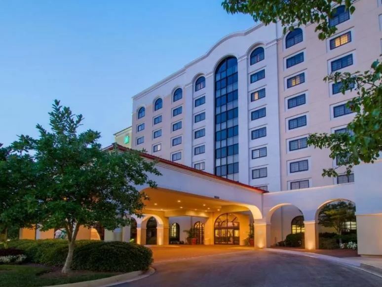 Embassy Suites Greenville Golf Resort & Conference Center Exterior foto